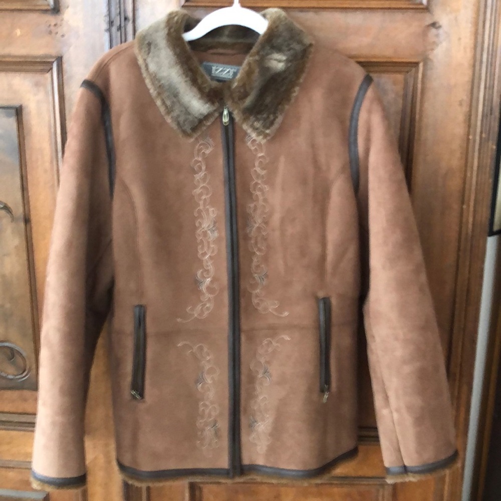 Suede jacket.SUNDAY MARKDOWN!